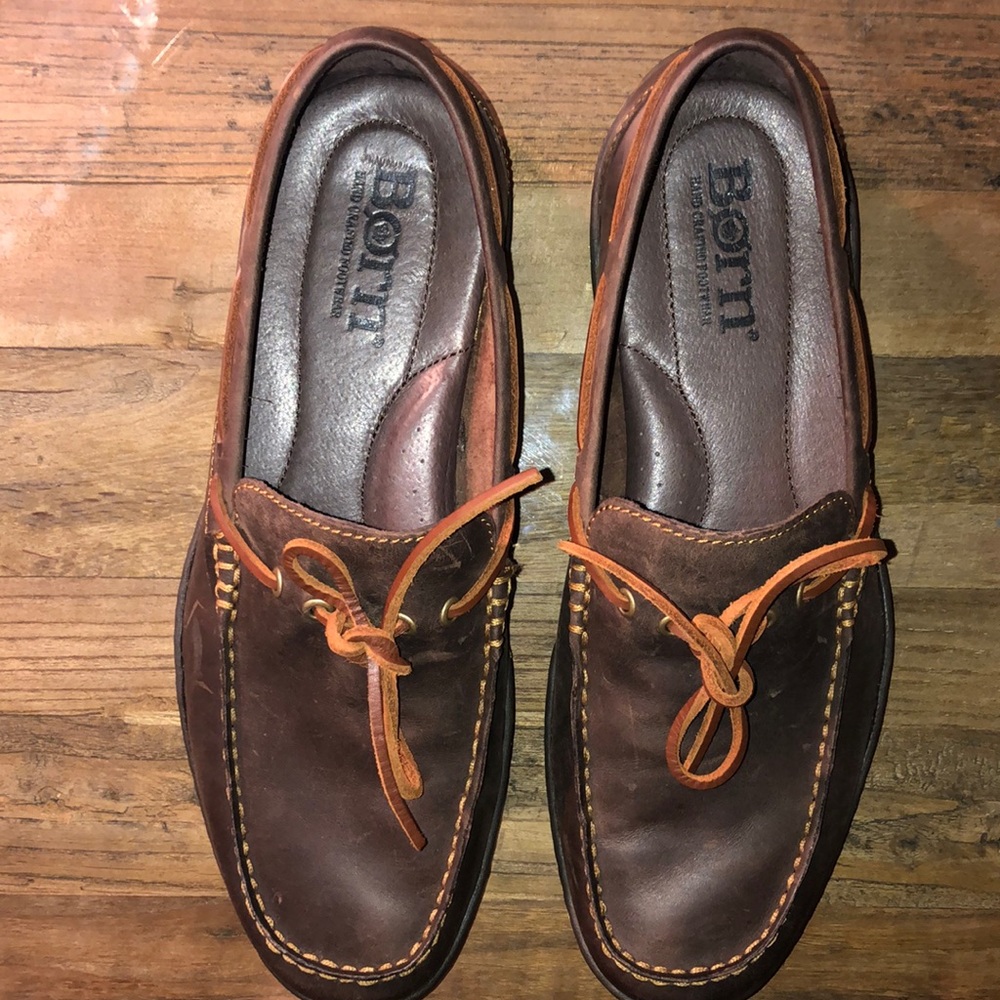 Mens Born Size 8.5 Shoe